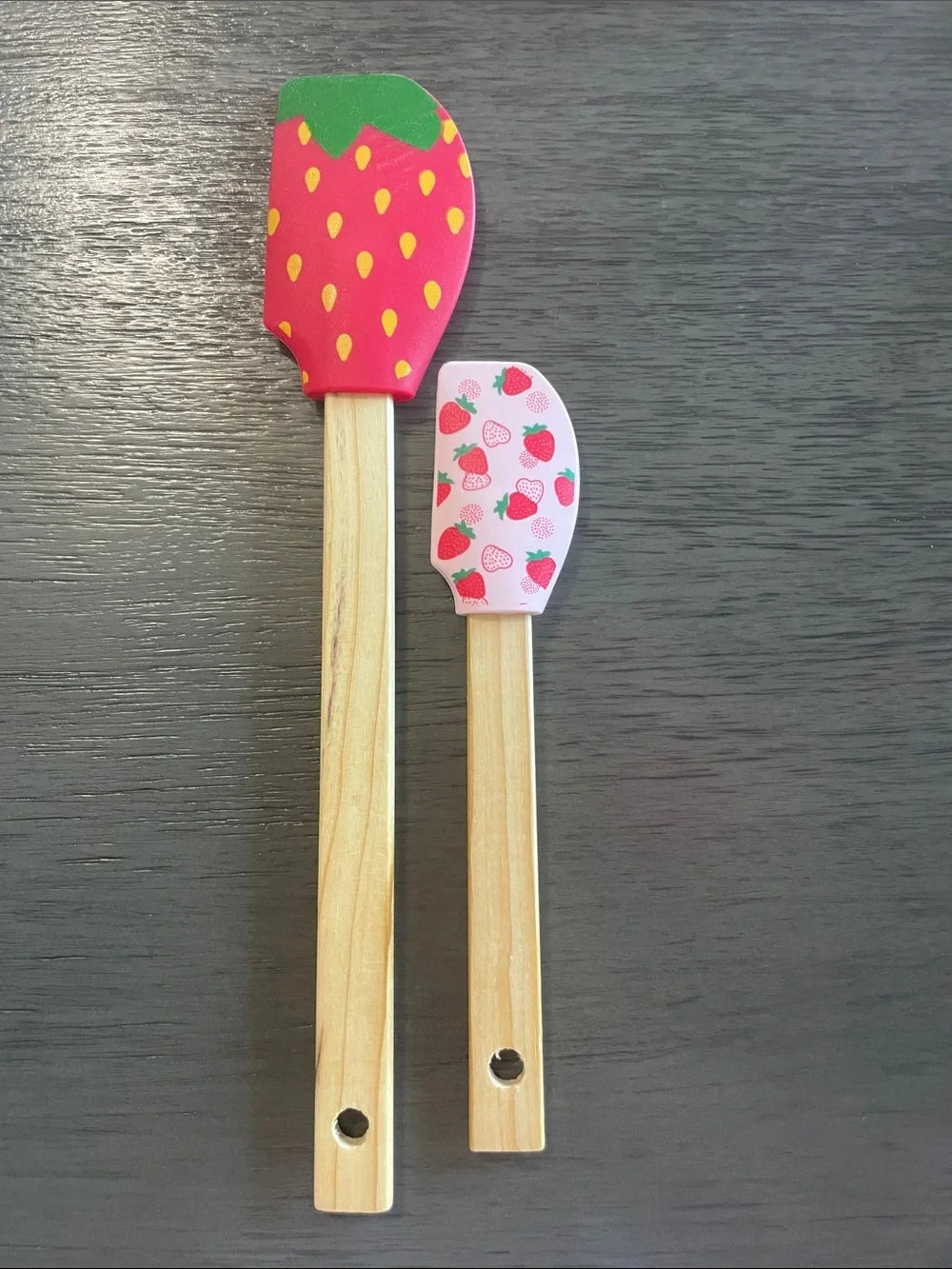 Strawberry Print Kitchen Apron & other items